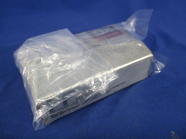 4分配器(キズ・汚れ・色あせ有) D-774FF