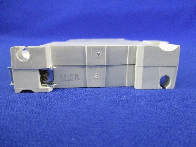 サーキットプロテクタ 1P1E15A CP30-BA