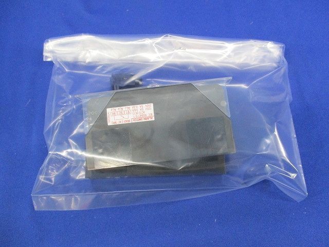 アラームスイッチ(2個入)(キズ・汚れ有) IEC60947-5-1