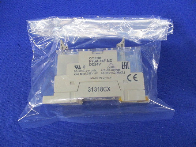 表面接続ソケット DC24V(キズ・汚れ有) P7SA-14F-ND