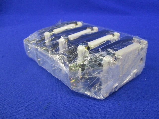 接地3P20A引掛埋込コンセント(4個入) WF2420K