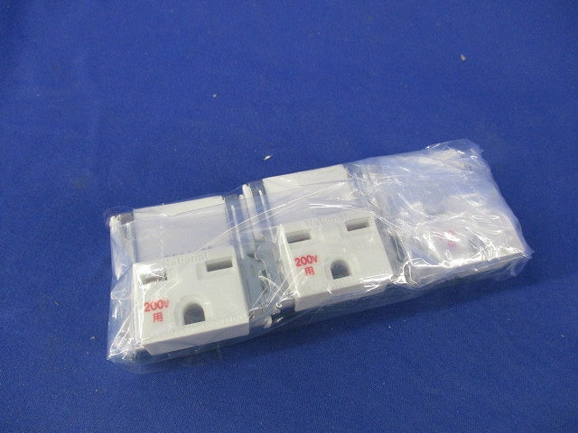 15A埋込接地コンセント(3個入) WN11122