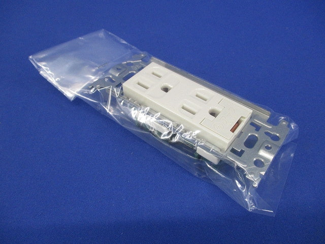 フルカラー埋込アースターミナル付接地ダブルコンセント WN11329