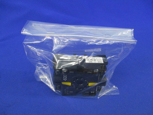 表面接続ソケット P2CF-11