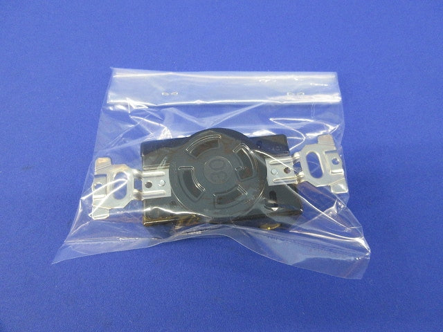 接地3P30A引掛埋込コンセント WF2430