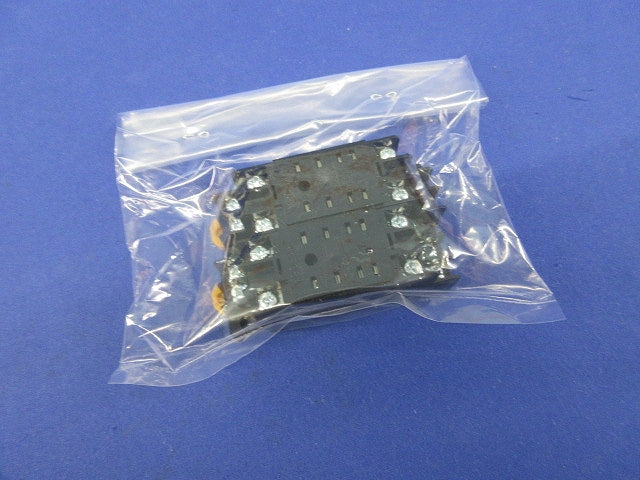 共用ソケット(2個入) PYF08A