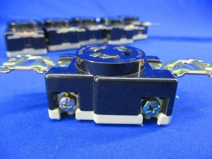 引掛埋込コンセント(8個入)National WF2315K