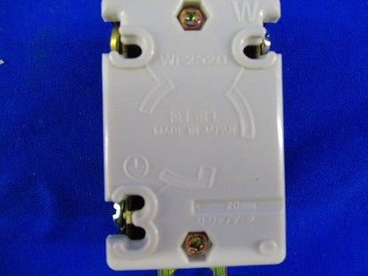 引掛埋込コンセント(5個入)(ブラック)(汚れ有)National WF2520