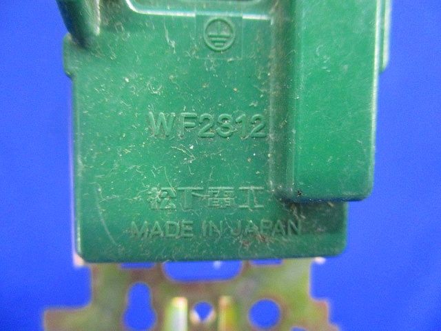 埋込コンセント(3個入) WF2312
