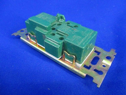 埋込コンセント(3個入) WF2312