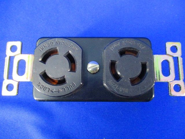 埋込コンセント(6個入) 3110D