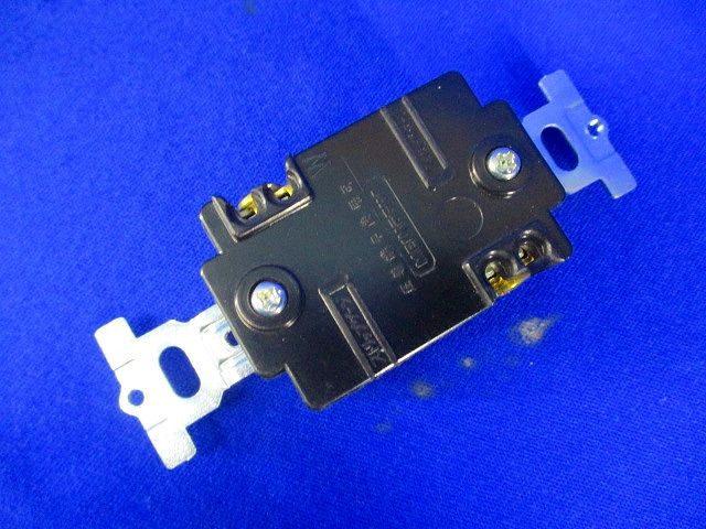 引掛埋込コンセント(5個入) MH2871