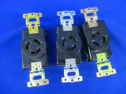 引掛埋込コンセント(3個入) WF2315K