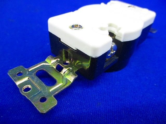 引掛埋込コンセント(5個入)(ブラック) WF2215BK