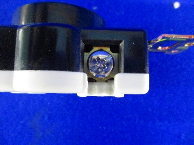 引掛埋込コンセント(5個入)(ブラック) WF2215BK