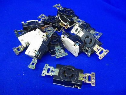 引掛埋込コンセント(10個入) WF2315K