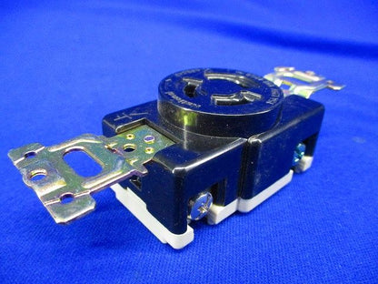 引掛埋込コンセント(10個入) WF2315K