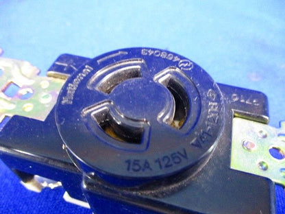 引掛埋込コンセント(10個入) WF2315K