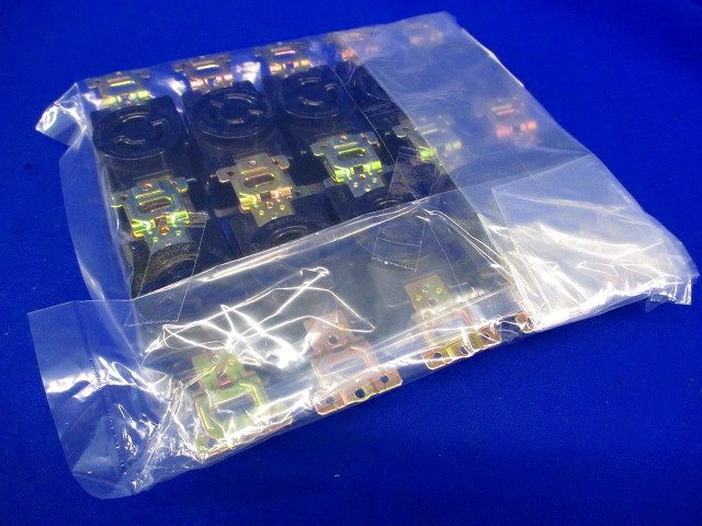 引掛埋込コンセント(10個入) WF2315K