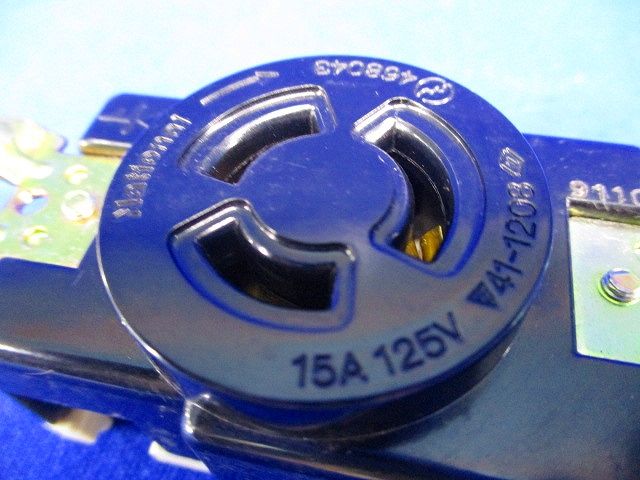 引掛埋込コンセント(6個入) WF2315K