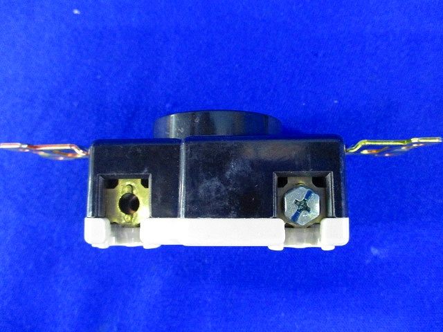 引掛埋込コンセント(6個入) WF2315K