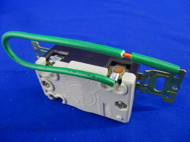 引掛埋込コンセント(5個入)(チョコ) WF2315K