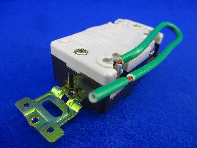 引掛埋込コンセント(5個入)(チョコ) WF2315K