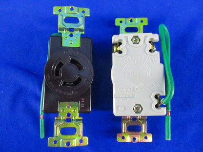 引掛埋込コンセント(5個入)(チョコ) WF2315K