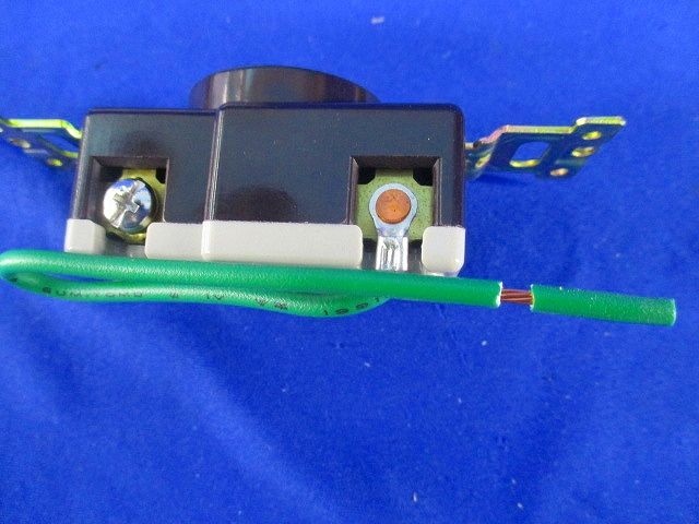 引掛埋込コンセント(5個入)(チョコ) WF2315K