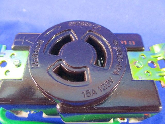 引掛埋込コンセント(5個入)(チョコ) WF2315K