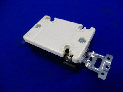 引掛埋込コンセント(6個入)(黒)National WF2520