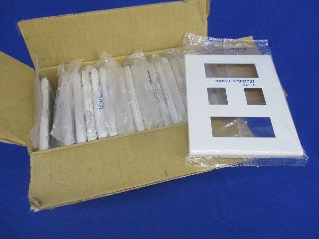 コンセントプレート8コ用(20個入)ホワイト WTF8088W