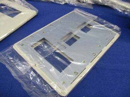 簡易耐火用コンセントプレート5コ用(8個入)ミルキーホワイト WN6775