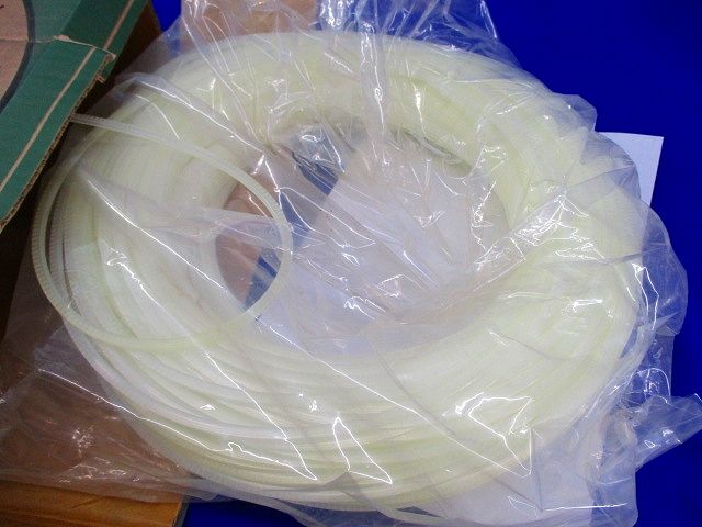 押し出しグロメット(100m)(変色有) CSG-016