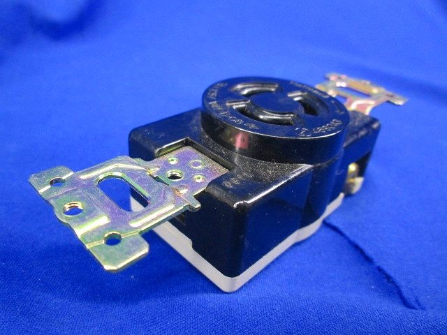 引掛埋込コンセント(10個入)(ブラック)(汚れ有) WF2315K