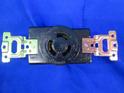 引掛埋込コンセント(10個入)(ブラック)(汚れ有) WF2315K