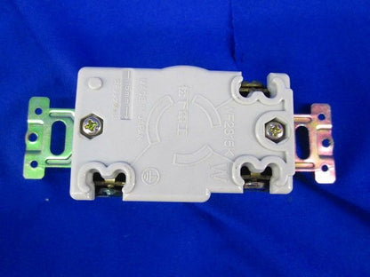 引掛埋込コンセント(10個入)(ブラック)(汚れ有) WF2315K