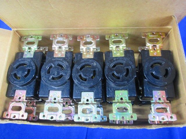 引掛埋込コンセント(10個入)(ブラック)(汚れ有) WF2315K