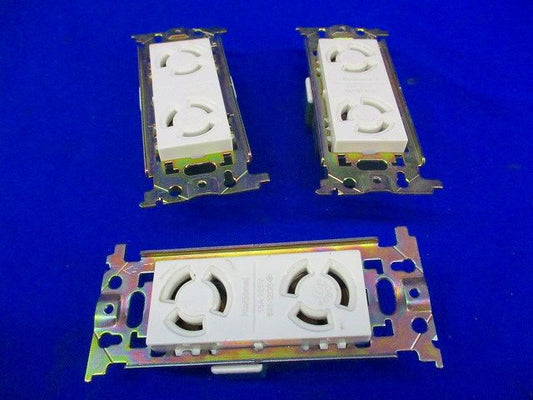 埋込コンセント(3個入) WF2312