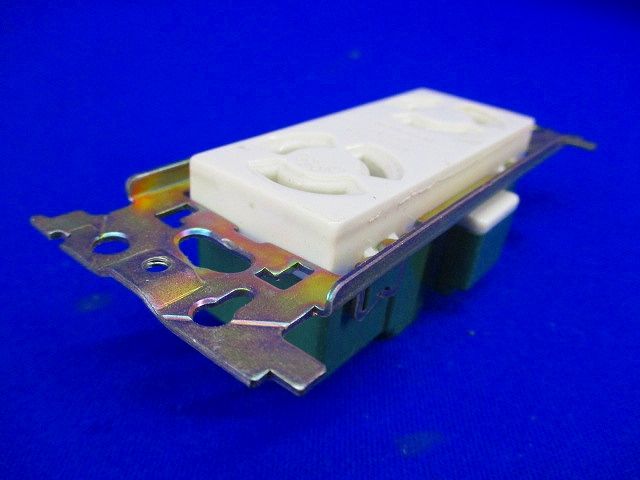 埋込コンセント(3個入) WF2312