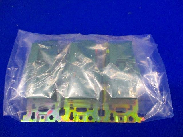 埋込コンセント(3個入) WF2312