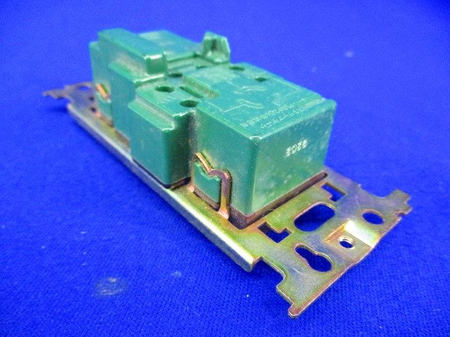 埋込コンセント(2個入) WF2312