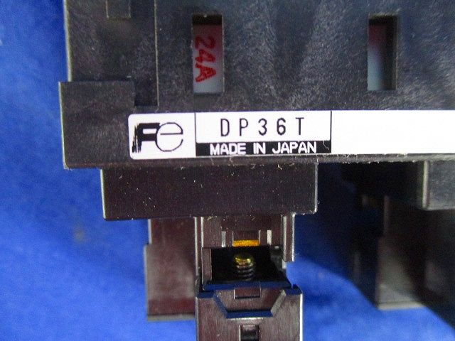 角型表示灯(箱違い)(取付金具無) DP36T