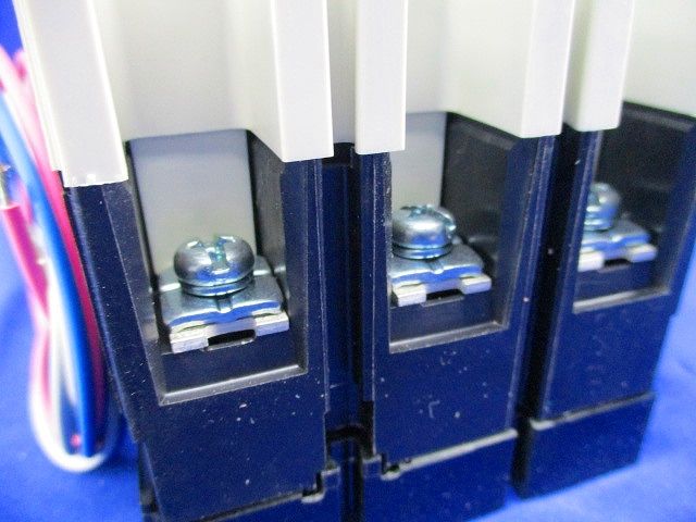 ノーヒューズブレーカ3P10A NF50-HCW