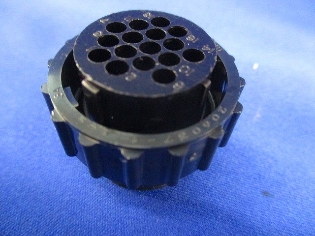 丸形コネクタ(16個入) 680-6744