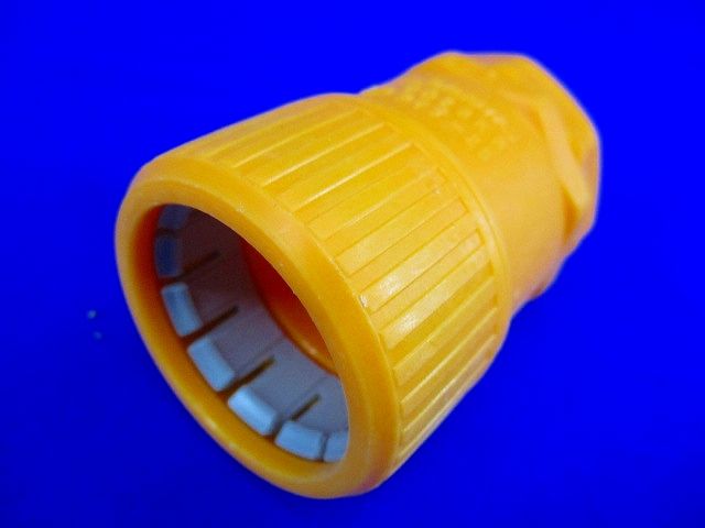 CD管用コネクタ(20個入)(汚れ有) CD28KR