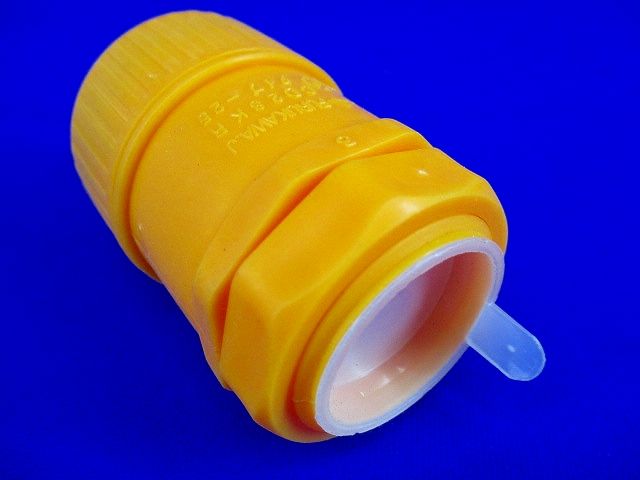 CD管用コネクタ(20個入)(汚れ有) CD28KR
