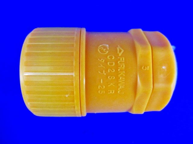 CD管用コネクタ(20個入)(汚れ有) CD28KR