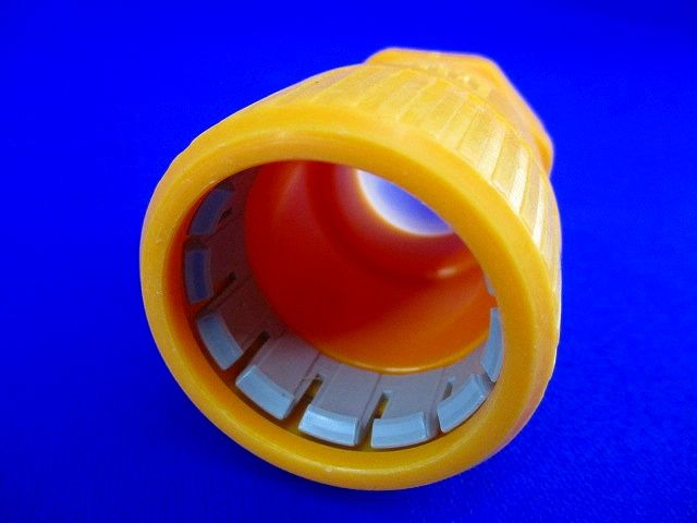 CD管用コネクタ(20個入)(汚れ有) CD28KR