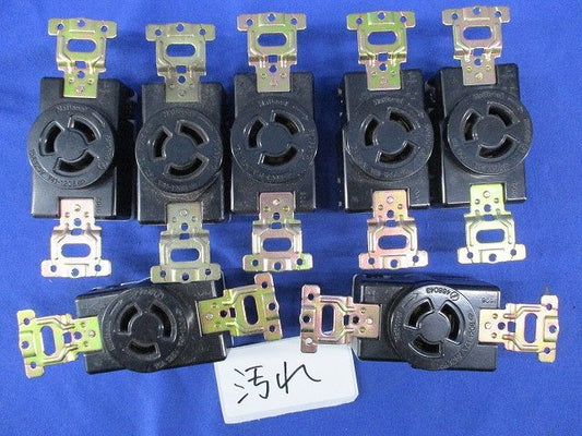 引掛埋込コンセント(7個入)(ブラック)(汚れ有)National WF2315K